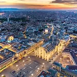 Apartament Duomo Space Free Parking - Private Gym- Metro *