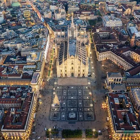 Apartament Duomo Space Free Parking - Private Gym- Metro Mediolan